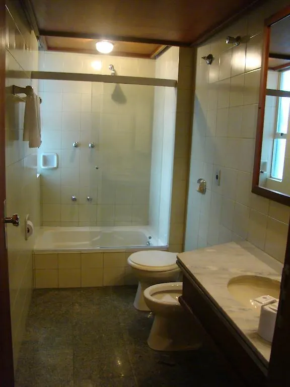 Hotel Geranium Blue Tower Blumenau 4*,